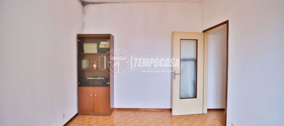 3غرفة شقة في Cameri, Italy رقم 228355 11