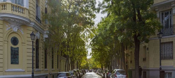 3 bedrooms Apartment in Madrid, Spain No. 182708 7