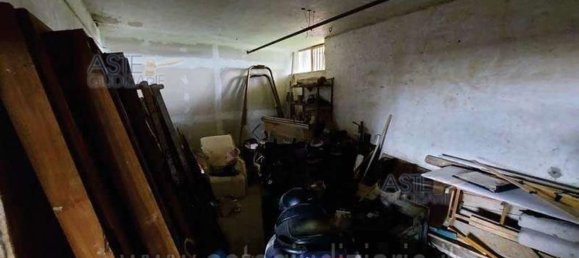 5 rooms Apartment in Cisterna di Latina, Italy No. 290117 2