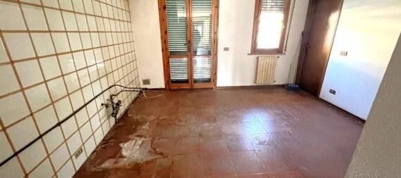 5 chambres Maison à Cascina, Italy No. 380654 3