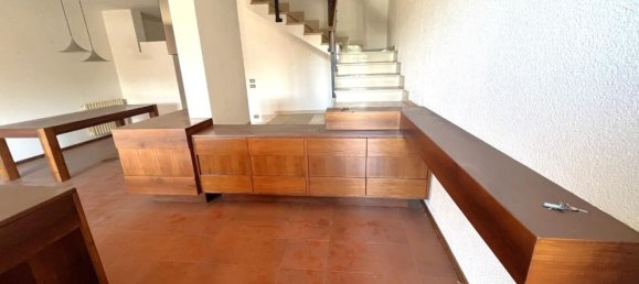 5 chambres Maison à Cascina, Italy No. 380654 2