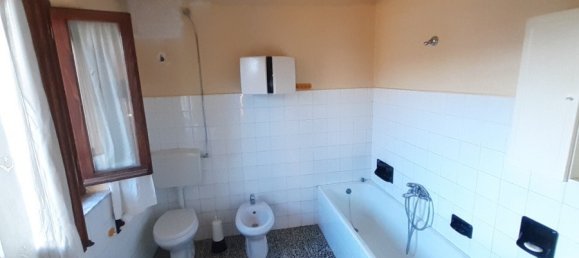 3 Schlafzimmer Haus in Minucciano, Italy, Nr. 139937 13