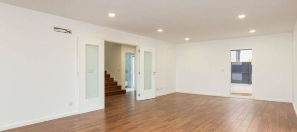 3 bedrooms House in Cascais, Portugal No. 124641 16