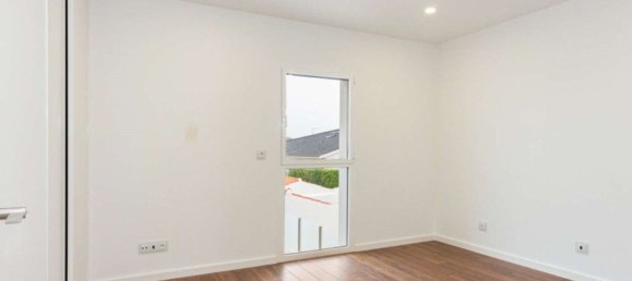 3 bedrooms House in Cascais, Portugal No. 124641 28