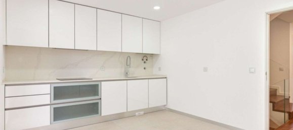 3 bedrooms House in Cascais, Portugal No. 124641 12