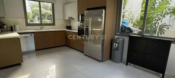 Вилла с 3 спальнями в Агиос Тихонас, Кипр № 5786 4