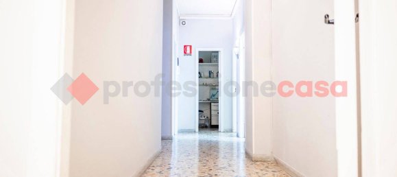 3 bedrooms Apartment in Portici, Italy No. 377260 9