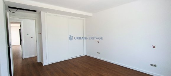 4 bedrooms Townhouse in Cascais, Portugal No. 124258 8