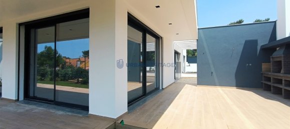 4 bedrooms Townhouse in Cascais, Portugal No. 124258 2