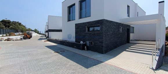 4 bedrooms Townhouse in Cascais, Portugal No. 124258 14