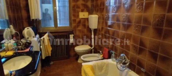 3 Schlafzimmer Haus in Castelvetro di Modena, Italy, Nr. 348849 19
