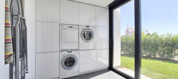 5 Schlafzimmer Villa in Malaga, Spain, Nr. 120983 17