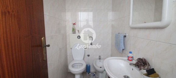 51m² Commercial property in Fanzeres, Portugal No. 37570 4