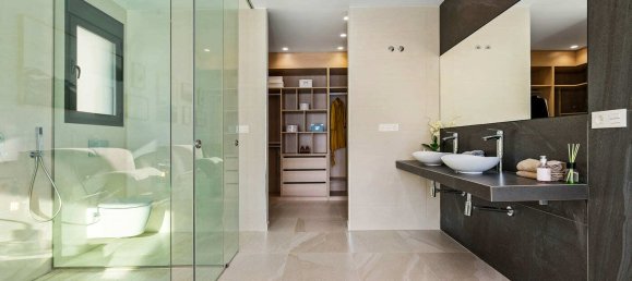 3 bedrooms House in La Marina, Spain No. 284756 3