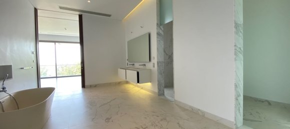 4 bedrooms Villa in Phuket, Thailand No. 5924 18