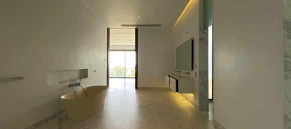 4 bedrooms Villa in Phuket, Thailand No. 5924 19