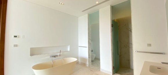 4 bedrooms Villa in Phuket, Thailand No. 5924 10