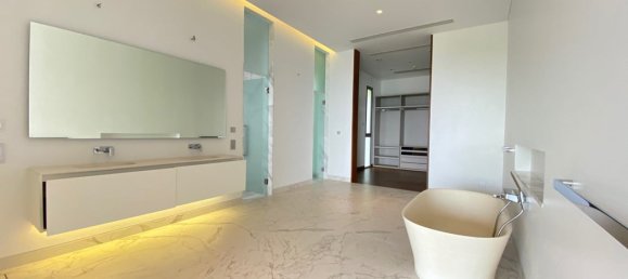 4 bedrooms Villa in Phuket, Thailand No. 5924 16