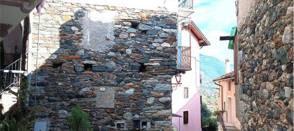 2 bedrooms Apartment in Donnas, Italy No. 347772 3