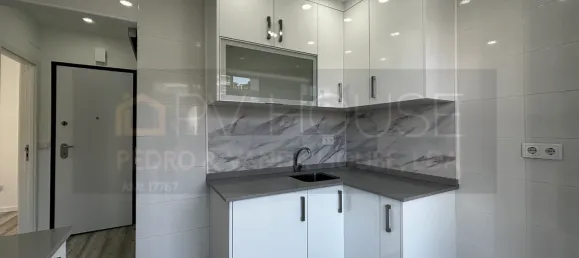 1 bedroom Apartment in Lisbon, Portugal No. 155242 4