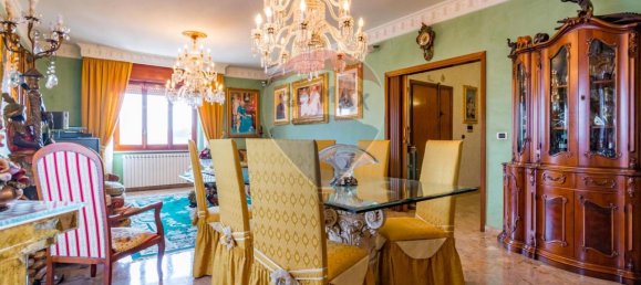 Apartamento de 4 habitaciónes en Rome, Italy No. 154589 4