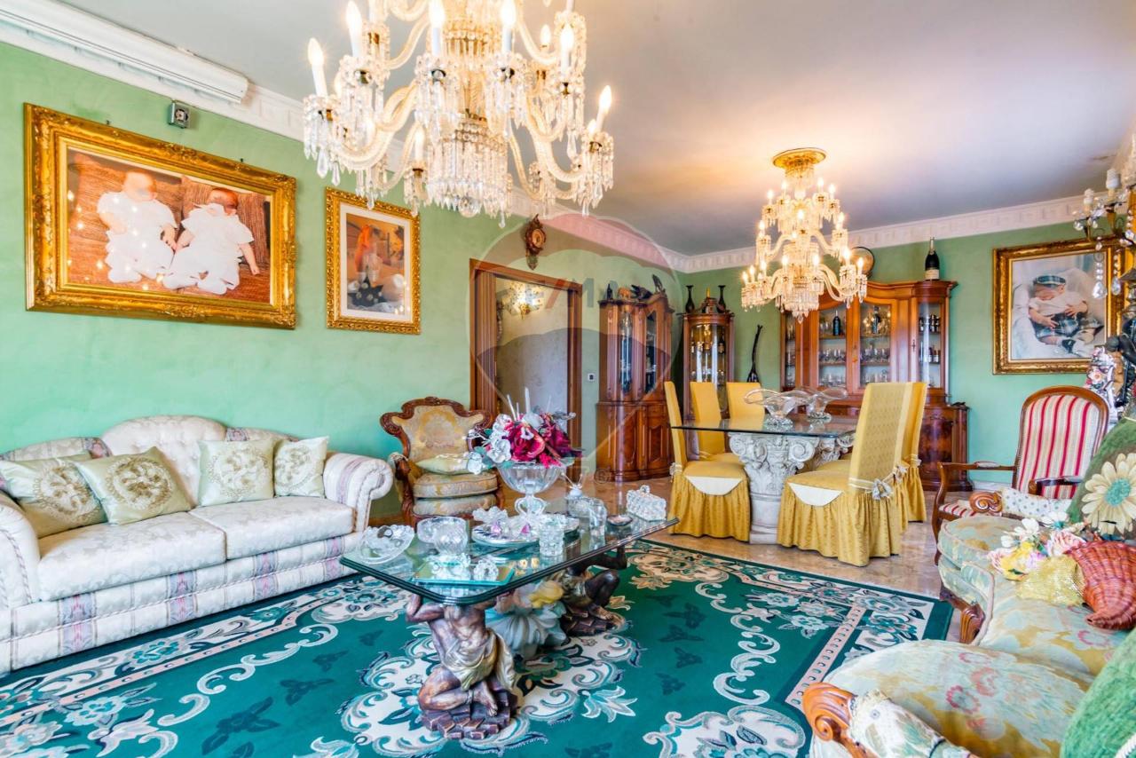 Apartamento de 4 habitaciónes en Rome, Italy No. 154589