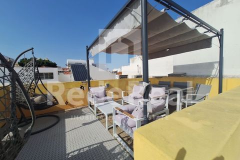 4 bedrooms Villa in Faro, Portugal No. 190173