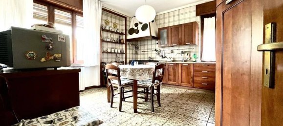 Villa de 3 dormitorios en Peschiera del Garda, Italy No. 226542 13