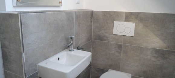 Здание с 7 комнатами в Крефельд, Германия № 270365 22