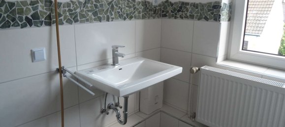 Здание с 7 комнатами в Крефельд, Германия № 270365 15