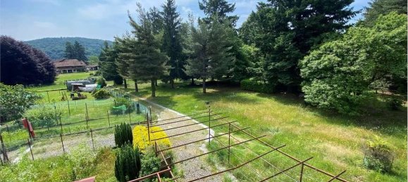 8 rooms House in Meina, Italy No. 17902 10