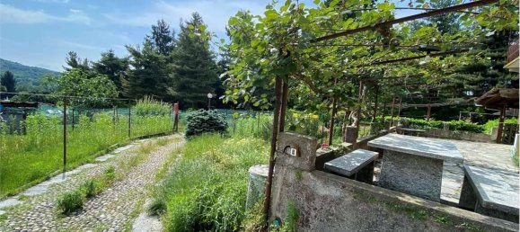 8 rooms House in Meina, Italy No. 17902 9