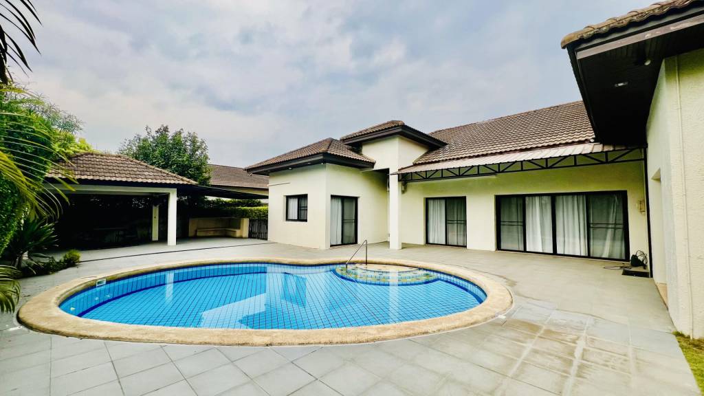 4 غرف نوم فيلا في Pattaya, Thailand رقم 70053