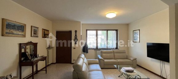 3 bedrooms House in Fidenza, Italy No. 375418 3