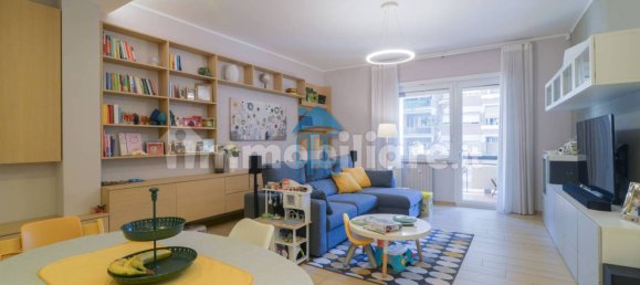 2 bedrooms Apartment in Rome, Italy No. 323640 12