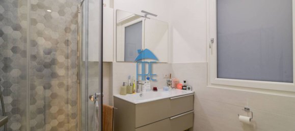 2 bedrooms Apartment in Rome, Italy No. 323640 15