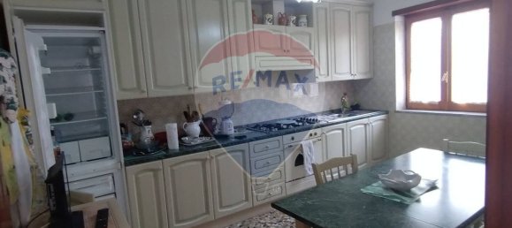 Apartamento de 4 dormitorios en Formia, Italy No. 56775 35