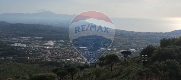Apartamento de 4 dormitorios en Formia, Italy No. 56775 12