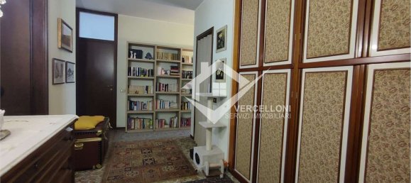 5-Zimmer Wohnung in Novara, Italy, Nr. 297094 15
