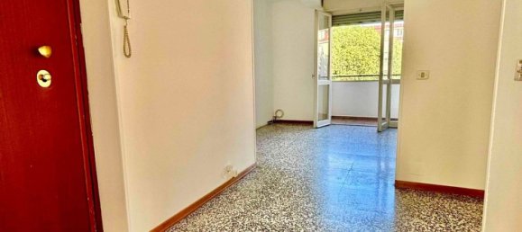 3 rooms Apartment in Milan, Italy No. 338173 3
