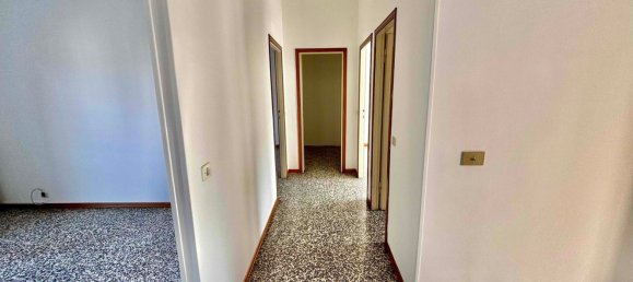 3 rooms Apartment in Milan, Italy No. 338173 4