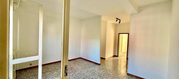 3 rooms Apartment in Milan, Italy No. 338173 8