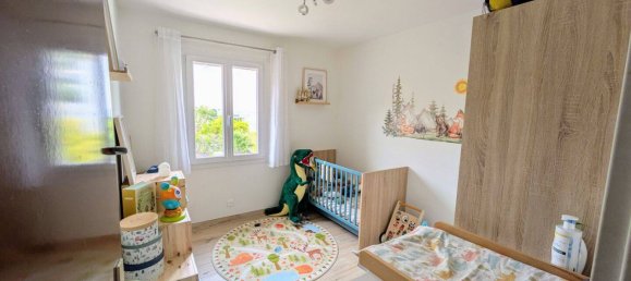 3 Schlafzimmer Haus in Sollies-Pont, France, Nr. 329031 5