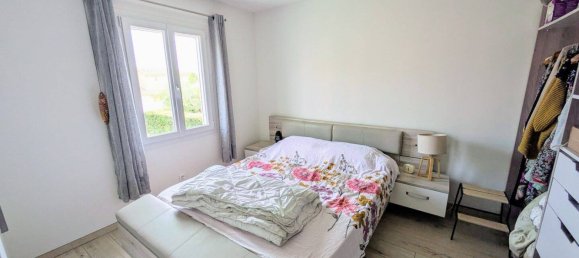 3 Schlafzimmer Haus in Sollies-Pont, France, Nr. 329031 7