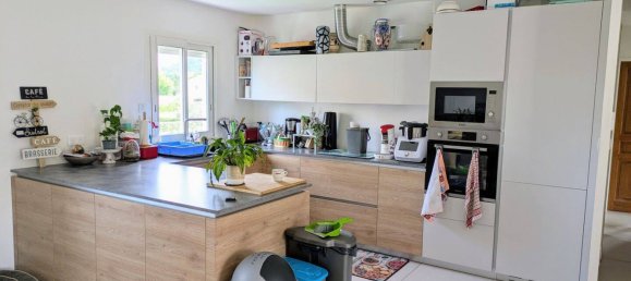 3 Schlafzimmer Haus in Sollies-Pont, France, Nr. 329031 4