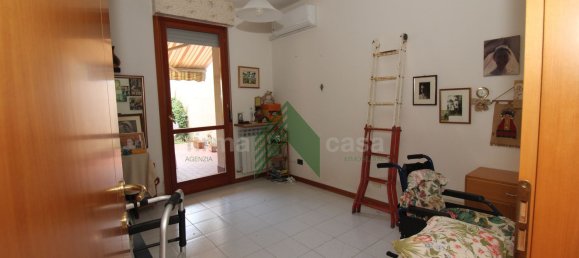 4 chambres Appartement à Teramo, Italy No. 337038 19