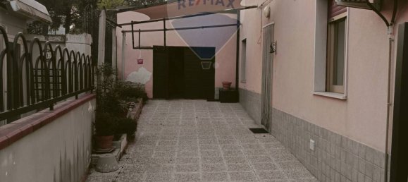 Apartamento de 3 dormitorios en San Salvo, Italy No. 325899 2