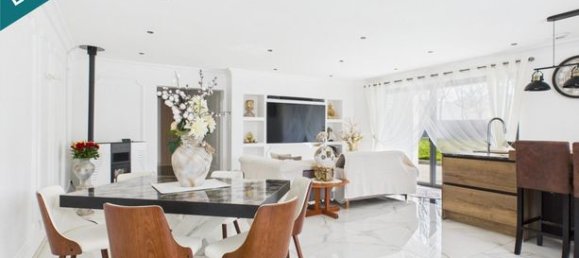 3 Schlafzimmer Haus in Mayenne, France, Nr. 311451 8