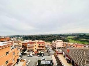 1 room Parking in Rome, Italy No. 26084