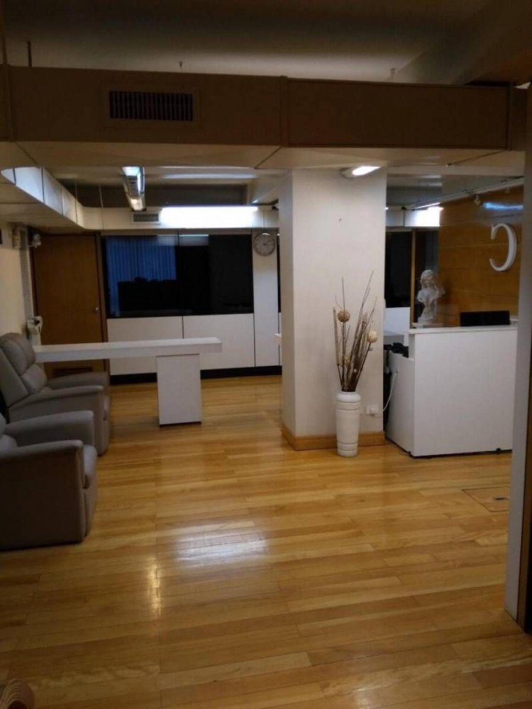  مكتب في Buenos Aires, Argentina 240متر مربع رقم 109943